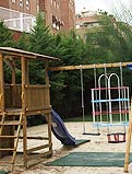 REF 96. Parque infantil. Urbanización Tómbola en Alicante